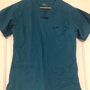 Women’s scrub top